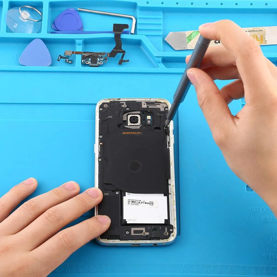Cell Phone & Electronic Repair Tool Kit - Screwdriver Set