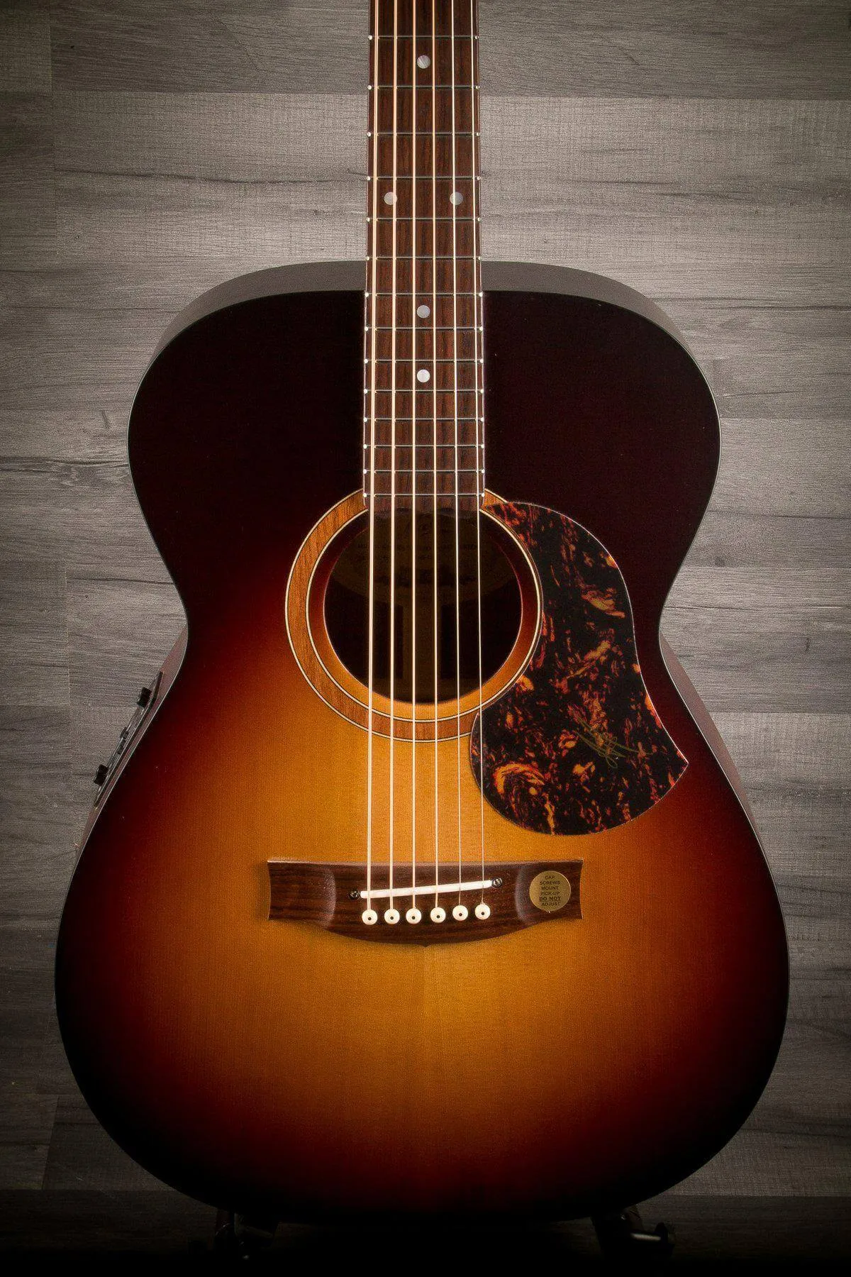 Maton SRS808 Acoustic Guitar With AP5 Pro Pickup System - Sunburst